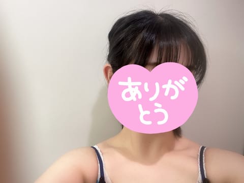 💐本日も本指様、新規様、ご予約ありがとうございました💐
差し入れもすごく嬉しかったです…！
美味しくいただきますね🍫💓チ