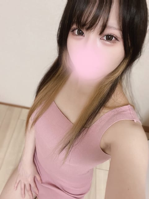 このお時間まで来てくれたお兄さん方ありがとう😭🤍
明日は連勤最終日なのでご予約お待ちしておりますね♡

 #静岡メンズエ