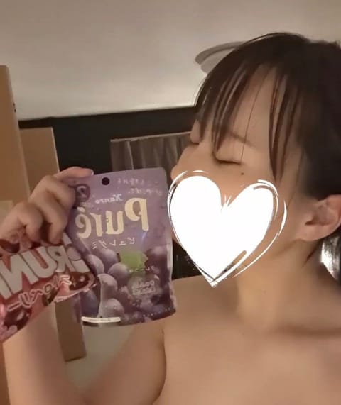 2日目!!
🍓あまあまえちえちで楽しかったよん💕︎

🍓「とんでもない新人が現れた｣頂きました✨

差し入れもありがとう