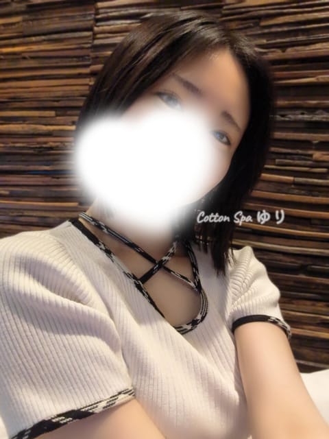 本日19:00〜5:00🤍秋葉原

だんだん暖かくなってきましたね🌸
次はキラキラお花ネイルにするんだ〜♪✨️

今週も