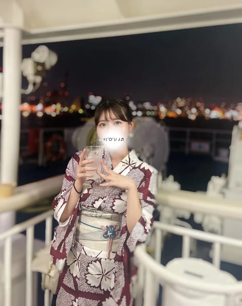 こんにちは♪♪
8月もありがとうございました👏🏻⟡.·

夏らしいことしてないので去年の浴衣⚐˒˒
今日も17時までいま
