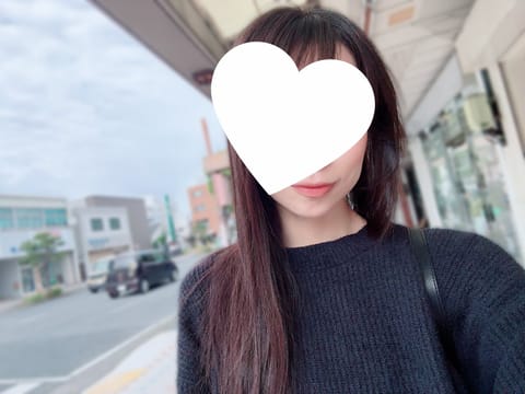 今日は駅周辺がとってもにぎやかだね💜
まなも混ぜて🥰🥰🥰

lastまでいます！🌟