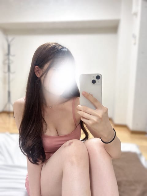 こんばんは(ᐡ_   กᐡ)🎶
本日はラストまで赤坂るーむ
出勤してますーーっ💕🙂‍↕️

22:15〜🈳ございますので
