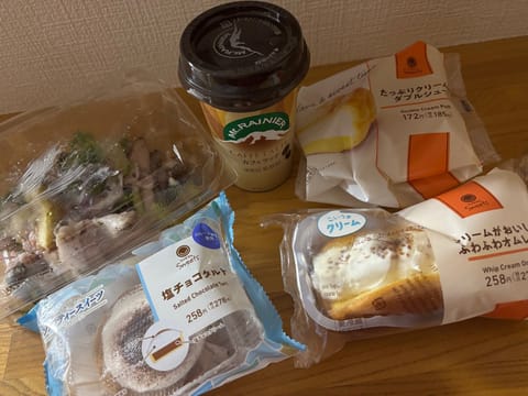 おはようございます🌧 ᐝ

またまた更新できていなかったですが
会いに来てくださったお兄様方
ありがとうございます😭🫶
