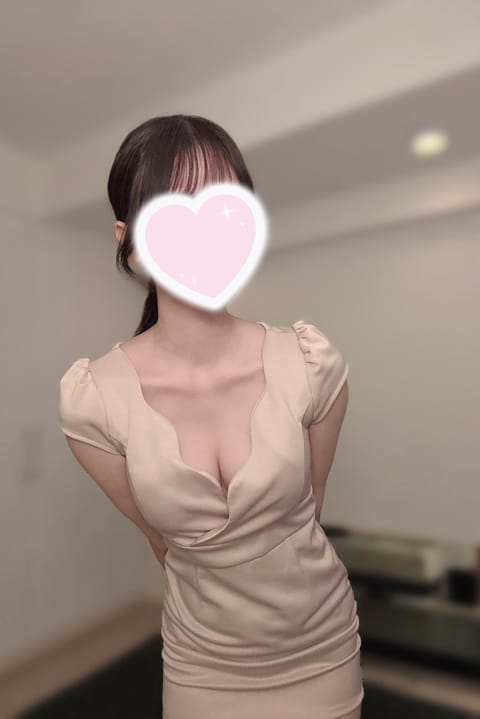 本日12:00~18:00まで麻布十番出勤してます💫💫早めの時間ですがぜひご予約待ってます🫶🏻華金です❕❕
