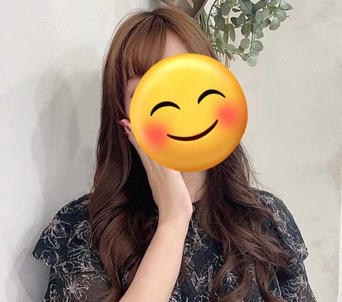 こんばんは♪本日lastまで御苑ルームにいます😊

ここ1週間くらい暖かいね〜　1月って思えないぐらい‼️このまま2月く