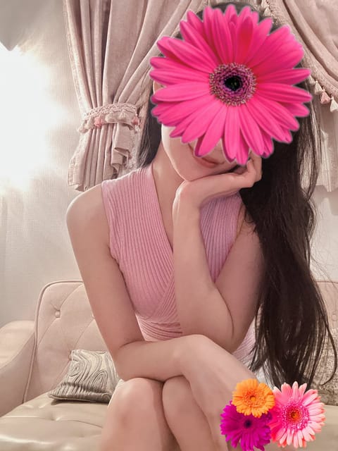 おはようございます
本日17:00まで出勤します💗
ご予約お待ちしてます☺︎