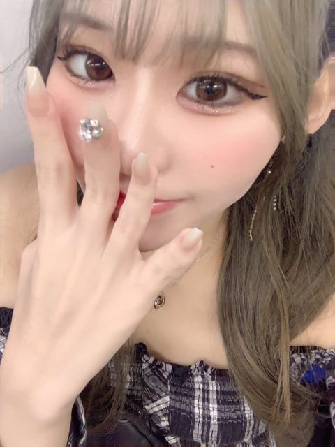 16:00〜29:00出勤ですよーん🤍
あいにきてぇーー🥺🫶
