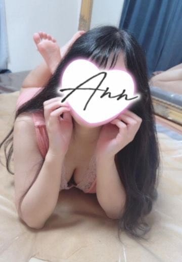 こんにちは、ももこです🍑🤍

本日沼津Room出勤します！

15:00〜21:00 までいるので、
あったかいお部屋で