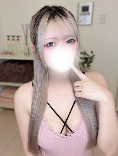 こんばんは🌙

本日【17:00~23:00】に出勤しています❣️

🈳最短【17:00~】
・残りわずか90分/120