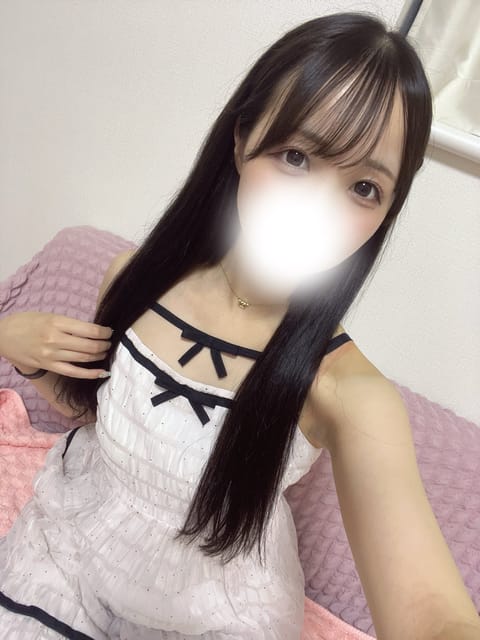 こんばんは🌙
今日も一日お疲れさまでした( *´꒳`* )
21時から新橋出勤します！空き枠あるので会いに来てね𛰙᭜𖫴𖫰