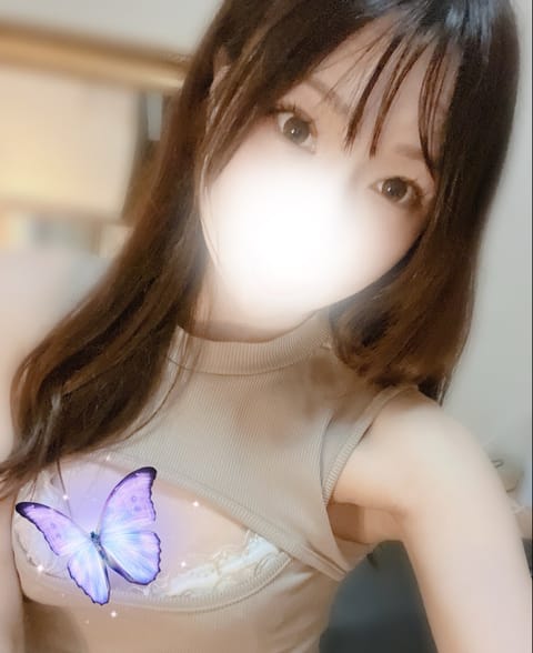 こんにちは𓂃꙳⋆

本日20時から出勤します🙌🏻
リクエストがあれば受付時間を延ばすこともできますのでご予約、お問い合わ