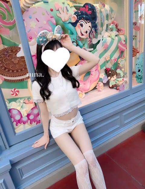 お問合せ下さる方が沢山で光栄です！

写真のイメージでもっとツンとしてる子かと思ってたとよく言われますが、むしろずっと笑