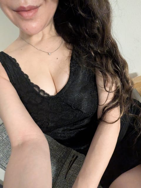 おはようございます＼(^o^)／
森高です😊
昨夜もご予約有り難うございました😭
施術
堪能して下さり
とてもテンション