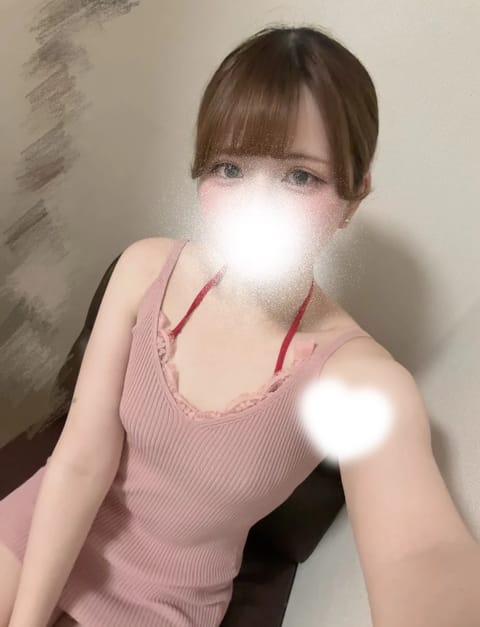 こんばんは🌙
お仕事お疲れさまです！

みゆ、出勤しました🤍

本日19:00〜3:30
新宿にてお待ちしてます✨