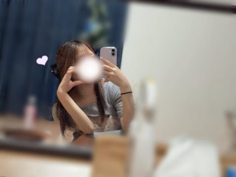 最終日です〜♡"

🕐14:00-2:00

お天気バッキバキ！！🌤️☀️
癒されに来てね~♡