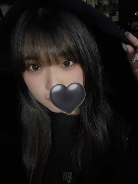 A5スパに入店しました
【黒田まみ】です🖤🥀

10/15(水) 21:30〜 初出勤です🔥

たくさんの人を癒せるよう