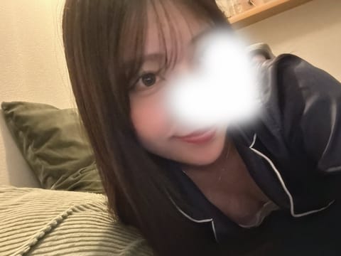 🩵9月後半の出勤日です🩵

9/16 15:00-21:00
9/17 16:00-21:00
9/22 16:00-2