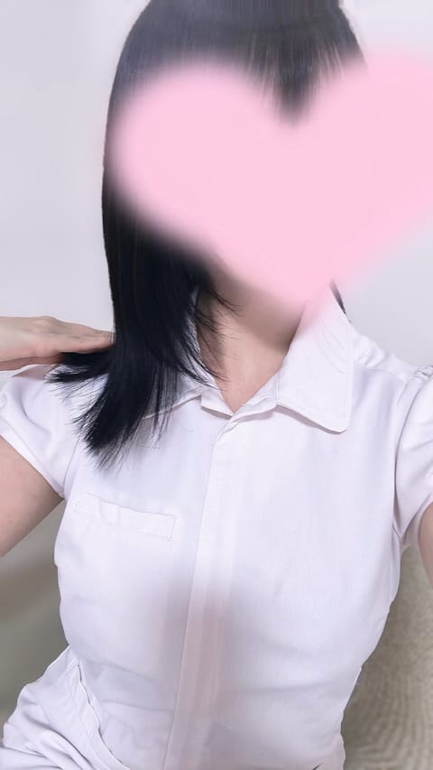 しゅしてます✊
結構髪の毛切った🖤