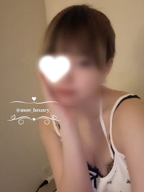 おはようございます🤍

今日はなんだかあったかいですねっ

新小岩ルームで13:00-18:00まで癒しをお届けしていま