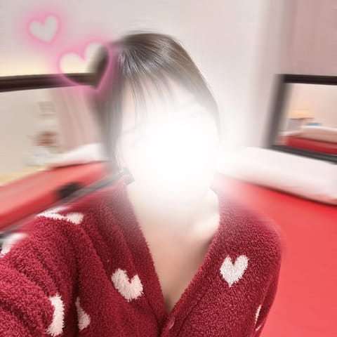 おはよう〜(  ¯꒳​¯ )ᐝ
今日は、11:00~19:00出勤です！

⬇️空き状況です🙂‍↕️
11:00~ 🈵
