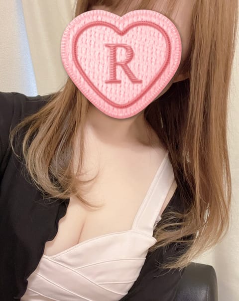 赤坂での出勤も、28(水)30(金)の
残り2日となりました୧꒰*´꒳`*꒱૭✧

10月からは新橋店での出勤となり、
