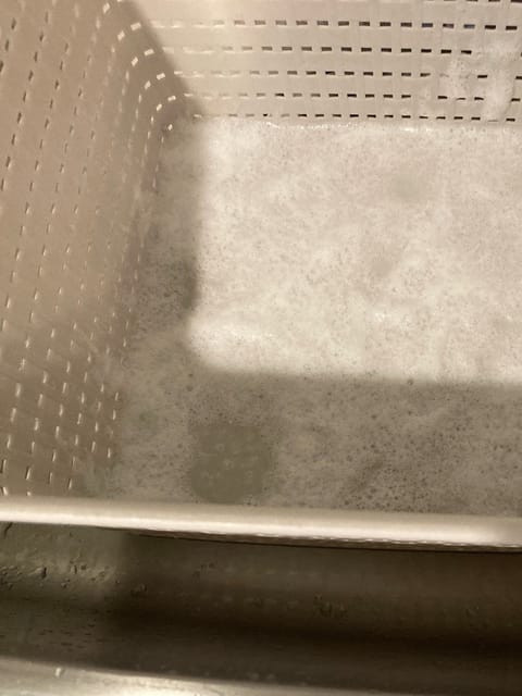 前世小〇だったから仕事場での細かい汚れ見つけたらすぐ綺麗にしたくなるᯤ ᯅ ᯤ