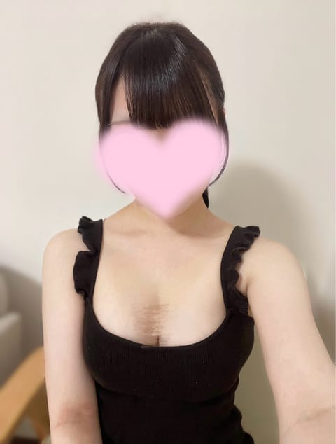 こんにちは☀️
お部屋入室しました！

今日はあいにくのお天気ですが、全力で癒しをお届けします🌿

本日【6/2（火）1
