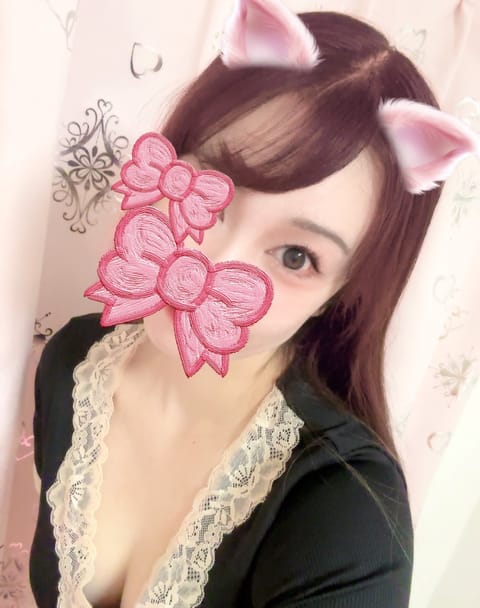 今日は久しぶりのBルームに出勤してます🎀

20時までいるので是非会いに来て下さい～🐰💕
DMからのご予約もお待ちしてま
