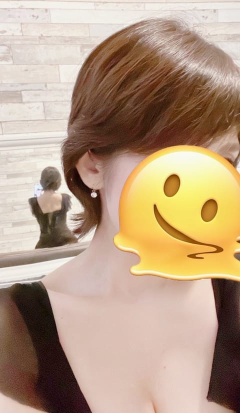 先日映画『国宝』ロケ地の一つに行って来ました。
作中でも名シーンだった
赤い着物羽織って舞うシーン🎬
このホテルの屋上で