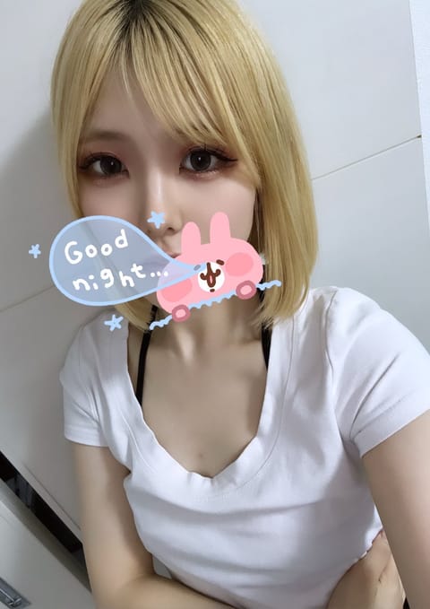 こんばんは！みれいです♡
お久しぶりの投稿になってしまい申し訳ないです💧
本日は20-5で赤坂にいます💕
まだ肌寒い日が