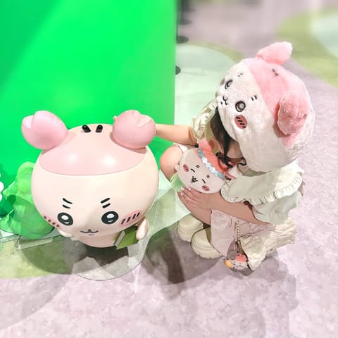 19:00- 出勤してます❣️

遊びに来て欲しいな💞💞

⬇️この写真はちいかわパークに行った時のし写真✨✨
カニをモ