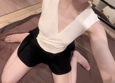 おはようございます💚

📍本日17:00〜25:00📍
🏠新宿ルーム

出勤です🪄🪄
お誘い待ってます🫶🏻