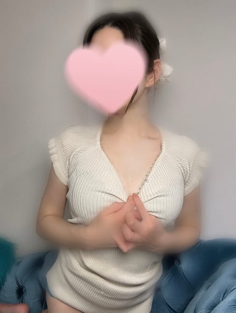 昨日本指様と初めまして様で完売🈵🫶🏻✨
ありがとうございました🥰

本日も出勤🫶🏻事前予約完売してます🈵🌈

私に会いた
