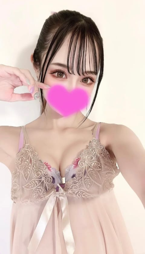 神楽あゆなです🍑💓
X作り直しました✨
よろしくお願いします💕
基本は火曜日と水曜日にリオラ藤沢ルームに出勤させていただ