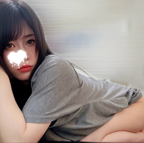 いつもありがとうございます🐰
以前から痛めていた手首が悪化してしまったため、事前予約のお客様のみの対応となりました。
お