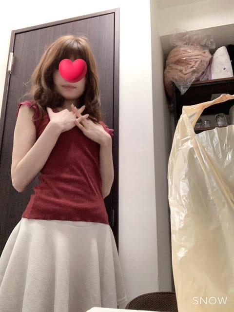 本日、新橋店に13:00〜19:00出勤します✨
暑いからお部屋涼しくして待ってます💓
予約の問い合わせお待ちしてます(