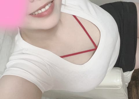 退勤しております♡
今日も出勤早々満枠ありがとうございました💓
最後のお客様メンエス童貞頂いてしまった🙈笑
楽しかった〜