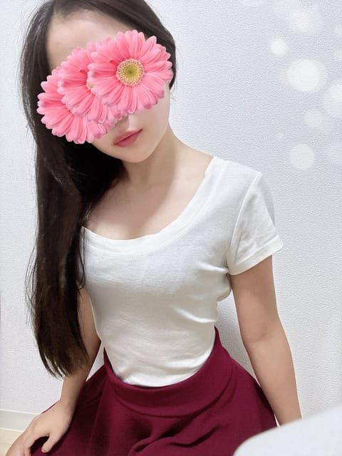 こんにちは🌸
今日は17:50〜20:00まで🤲
いつもより少し早めの出勤🤏

先日、1ヶ月に2度も本指名様に
来てもら