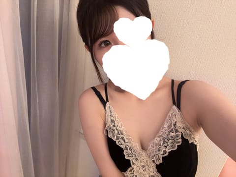 昨日も一昨日も来てくれたお兄さんたちありがとう♡

今日も出勤してます🍀

土日いないから会いに来てくれるとうれしいな~