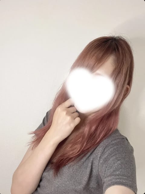 出勤しました💕
ラストまでいますので今日もよろしくお願いします✨️
金曜日、溜まった疲れをたくさん癒します♡