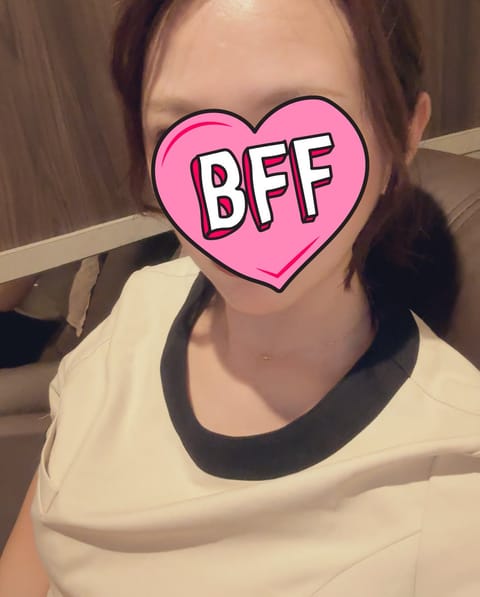 本日も17時までいます🫡🫧

🈵13:30-15:20です！
その他の時間は🈳です🌱

ご来店お待ちしております🎐

🔗