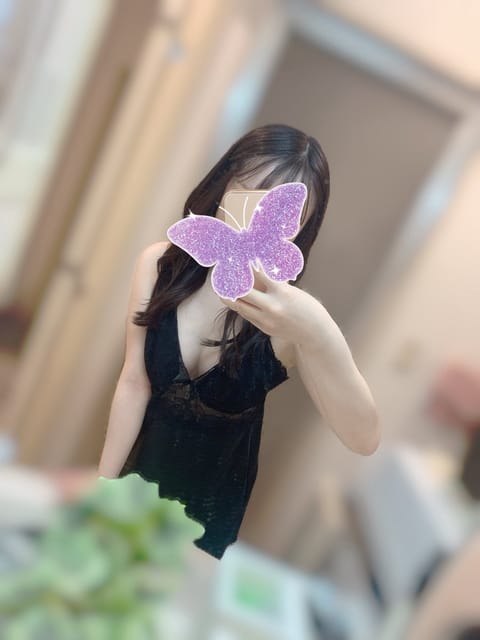 昨日もありがとうございました♡
復帰直後ではありますが、
毎出勤素敵な方と出会えて嬉しい気持ち🤭💕

本日は21時～府中