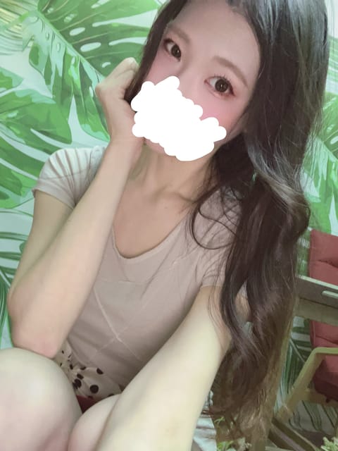 おはようございます☀️
めっちゃ暖かくていいお天気ですね🌞😊🌞最近は色とりどりのお花が咲いてて、お天気がいいと綺麗に見ら