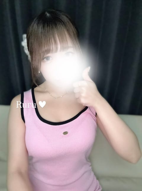 おはようございます☁️

今日ビジュいい感⸜❤︎⸝‍

本日1/29  14~20です🫧🤍
本指様今日もご予約ありがとう