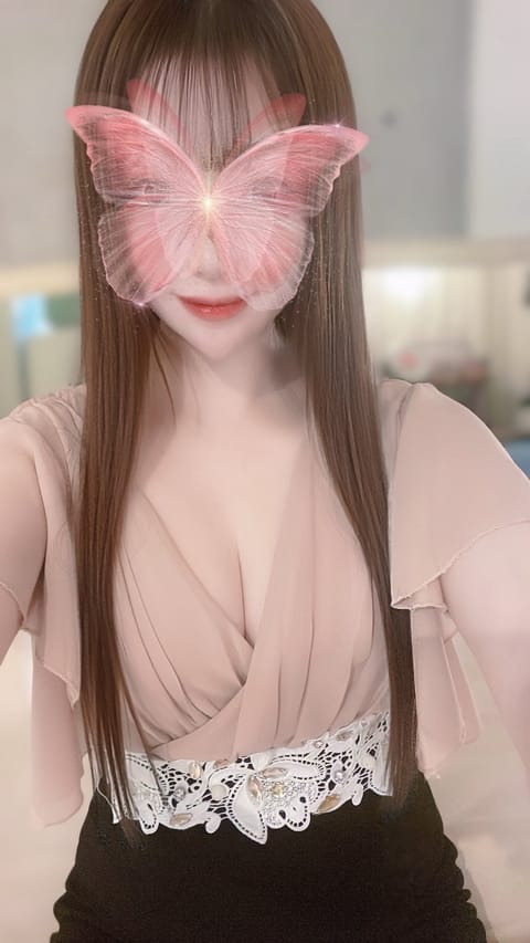 次回の出勤予定は

15日（日）飯田橋ルーム🍋

19時から26時まで🌟

こちらになります💁‍♀️💛
ご予約お待ちして