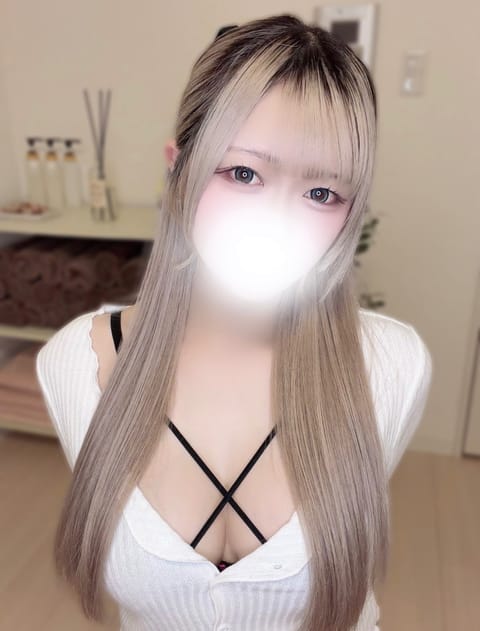 こんばんは🌙

本日【17:00~23:00】に出勤しています❣️

🈳今のところ全枠ご案内可能です
・90分/120分