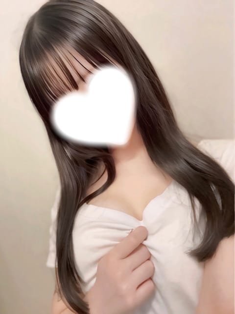初めまして！
吉祥寺アリー  に入店しました✨️
ひまりです❕

これからの季節寒いですがひまりとの密着で一緒に暖まりな