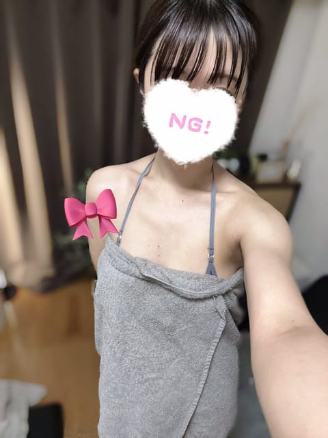 本日出勤です🎀🫧
夜になっても暑いですね🥵
お部屋涼しくしてお待ちしてます🥰