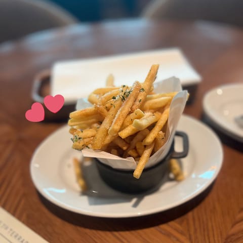 今週お休みなので来週待ってます(՞っ  _՞)ᐝ💕
24日(日)珍しく上島店出勤です🎶
早い時間からいるのでご予約お早め